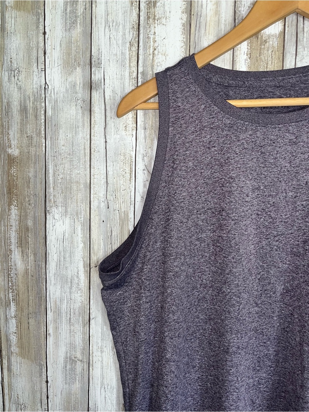 Nike Dri Fit Tank Top Gray Sleeveless Athletic Shirt Women’s Medium - Picture 2 of 4